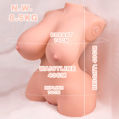 XISE – SMALL, REALISTIC TORSO WITH FEMININE VIBE, 40 CM