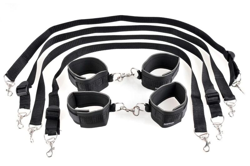 FETISH FANTASY CUFF UND TETHER SET